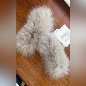 MaxMara Soft Gray  Fur fox cuff